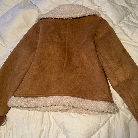 Abercrombie & Fitch Tan Suede & Sherpa lining zip up coat- cropped style Size L - Picture 4 of 4